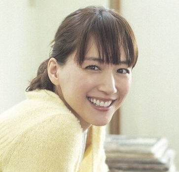 【完全解説版】綾瀬はるかの国籍は日本？実家や結婚発表の噂まとめ