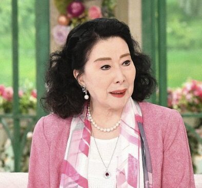 山本富士子