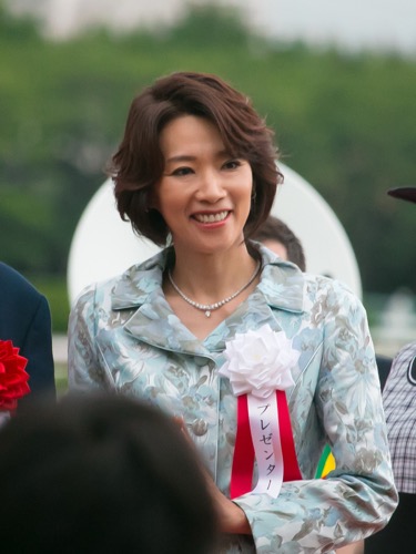 元宝塚月組トップスターの真琴つばささん